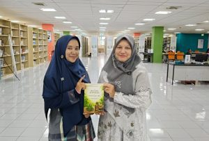 Hibah buku Dek